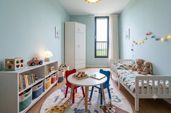 Vizualizace možného uspořádání interiéru pokoje ve středu patra - dětský pokoj... - Prodej domu 230 m², Vysoký Újezd