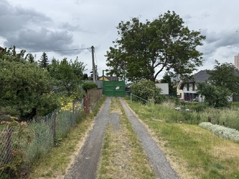Prodej pozemku 374 m², Kladno