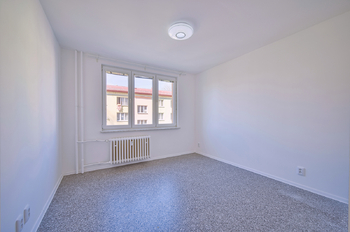 Pronájem bytu 2+1 v osobním vlastnictví 51 m², Aš