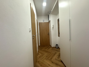 Pronájem bytu 2+kk v osobním vlastnictví 53 m², Děčín