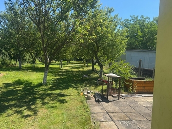 Prodej pozemku 1502 m², Hulín