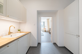 Byt 1+1 Praha 5 na prodej | ideální investice i bydlení | metro a centrum v minutách - Prodej bytu 1+1 v osobním vlastnictví 38 m², Praha 5 - Hlubočepy