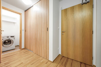 Pronájem bytu 1+kk v osobním vlastnictví 53 m², Praha 3 - Žižkov