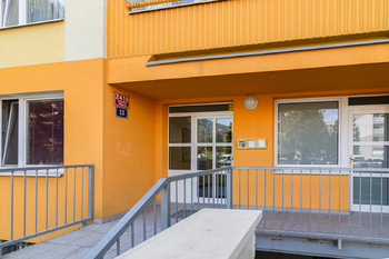 Prodej bytu 3+kk v osobním vlastnictví 77 m², Praha 5 - Stodůlky