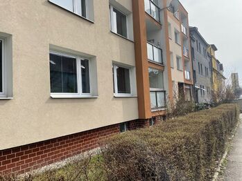 Pronájem bytu 1+kk v osobním vlastnictví 35 m², Praha 8 - Libeň