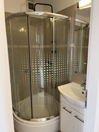 Pronájem bytu 1+kk v osobním vlastnictví 35 m², Praha 8 - Libeň
