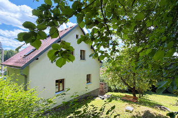 Pohled na dům - Prodej domu 100 m², Nejdek