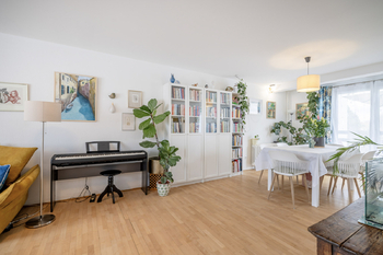 Obývací pokoj s jídelnou - Prodej domu 123 m², Praha 4 - Kunratice