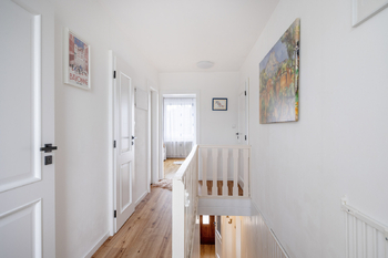 Chodba v 1. patře - Prodej domu 123 m², Praha 4 - Kunratice