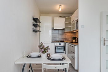 Prodej bytu 2+kk v družstevním vlastnictví 41 m², Praha 8 - Kobylisy