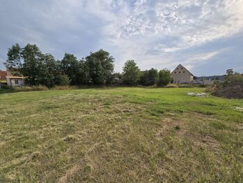 Prodej pozemku 1605 m², Staňkovice