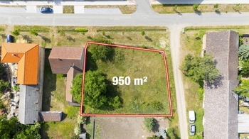 Prodej pozemku 950 m², Ledčice