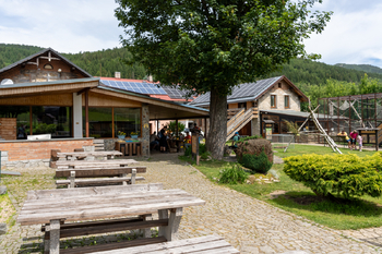 venkovní posezení - Prodej zemědělského objektu 871 m², Lipová-lázně 