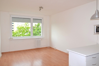 Pronájem bytu 1+kk v osobním vlastnictví 29 m², Praha 4 - Modřany