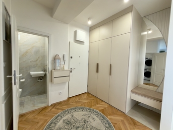 Pronájem bytu 3+1 v osobním vlastnictví 80 m², Praha 10 - Vršovice