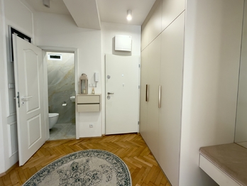 Pronájem bytu 3+1 v osobním vlastnictví 80 m², Praha 10 - Vršovice