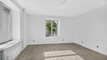 obývací pokoj 1. jednotky - Prodej domu 170 m², Vrbičany