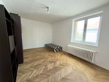 Pronájem bytu 3+1 v osobním vlastnictví 79 m², Praha 9 - Kbely