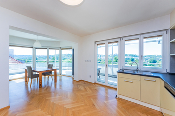 jídelna U Kublova - Pronájem bytu 3+kk v osobním vlastnictví 88 m², Praha 4 - Podolí 