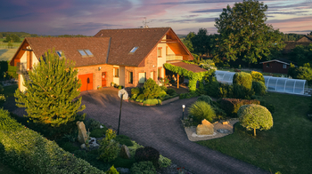 RD s garáž, letní kuchyní, saunou,  - Prodej domu 194 m², Býšť 