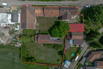 Prodej domu 450 m², Čečelice