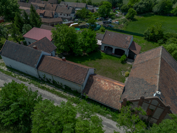Prodej domu 450 m², Čečelice