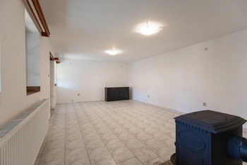 Prodej domu 450 m², Čečelice