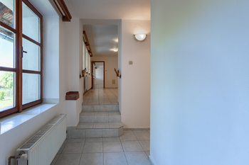 Prodej domu 450 m², Čečelice