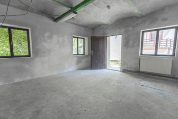 Prodej domu 450 m², Čečelice