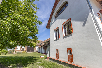 Prodej domu 450 m², Čečelice
