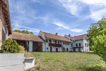 Prodej domu 450 m², Čečelice