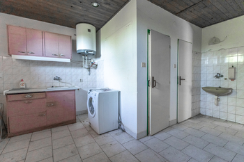 Prodej domu 450 m², Čečelice