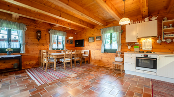 Přízemí - jídelní část - Prodej domu 170 m², Lipová-lázně