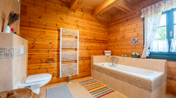 Přízemí - koupelna - Prodej domu 170 m², Lipová-lázně