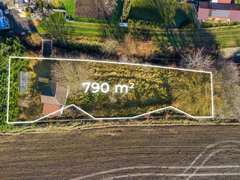 Prodej pozemku 790 m², Plzeň