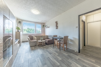 Obývák - Prodej bytu 2+kk v osobním vlastnictví 44 m², Praha 4 - Modřany