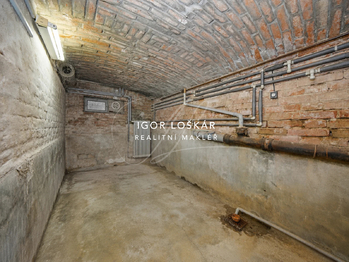 Prodej nájemního (činžovního) domu 193 m², Brno