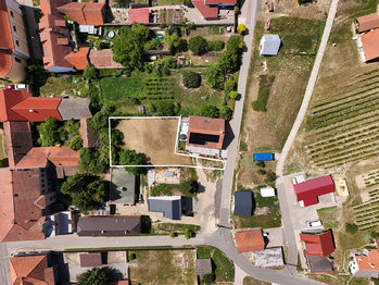 Prodej pozemku 684 m², Popice