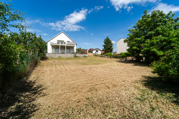 Prodej pozemku 684 m², Popice