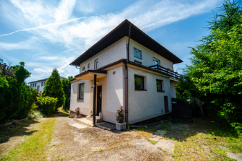 pohled z ulice  - Prodej bytu 6 a více v osobním vlastnictví 412 m², Doksy