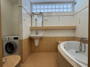 Prodej bytu 3+1 v osobním vlastnictví 70 m², Olomouc