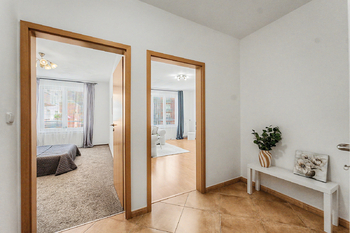 Prodej bytu 2+kk v osobním vlastnictví 52 m², Praha 10 - Záběhlice