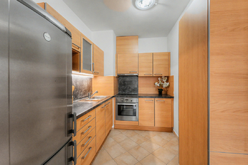 Prodej bytu 2+kk v osobním vlastnictví 52 m², Praha 10 - Záběhlice
