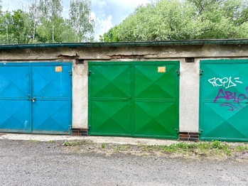 Prodej garáže 18 m², Slaný