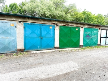 Prodej garáže 18 m², Slaný