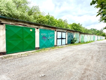 Prodej garáže 18 m², Slaný