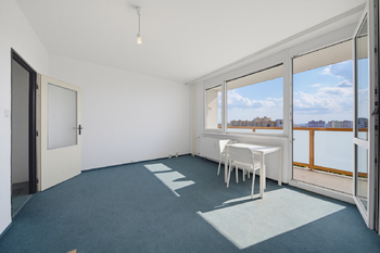 Prodej bytu 1+kk v osobním vlastnictví 29 m², Praha 4 - Kamýk