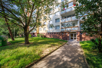 Prodej bytu 1+kk v osobním vlastnictví 29 m², Praha 4 - Kamýk