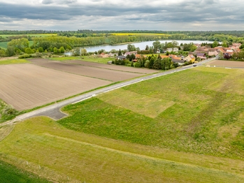 Prodej pozemku 853 m², Mšecké Žehrovice