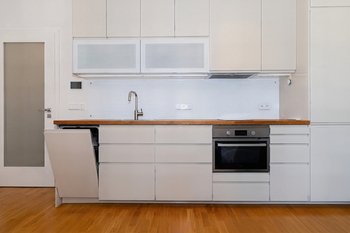 Pronájem bytu 1+kk v osobním vlastnictví 32 m², Praha 8 - Libeň